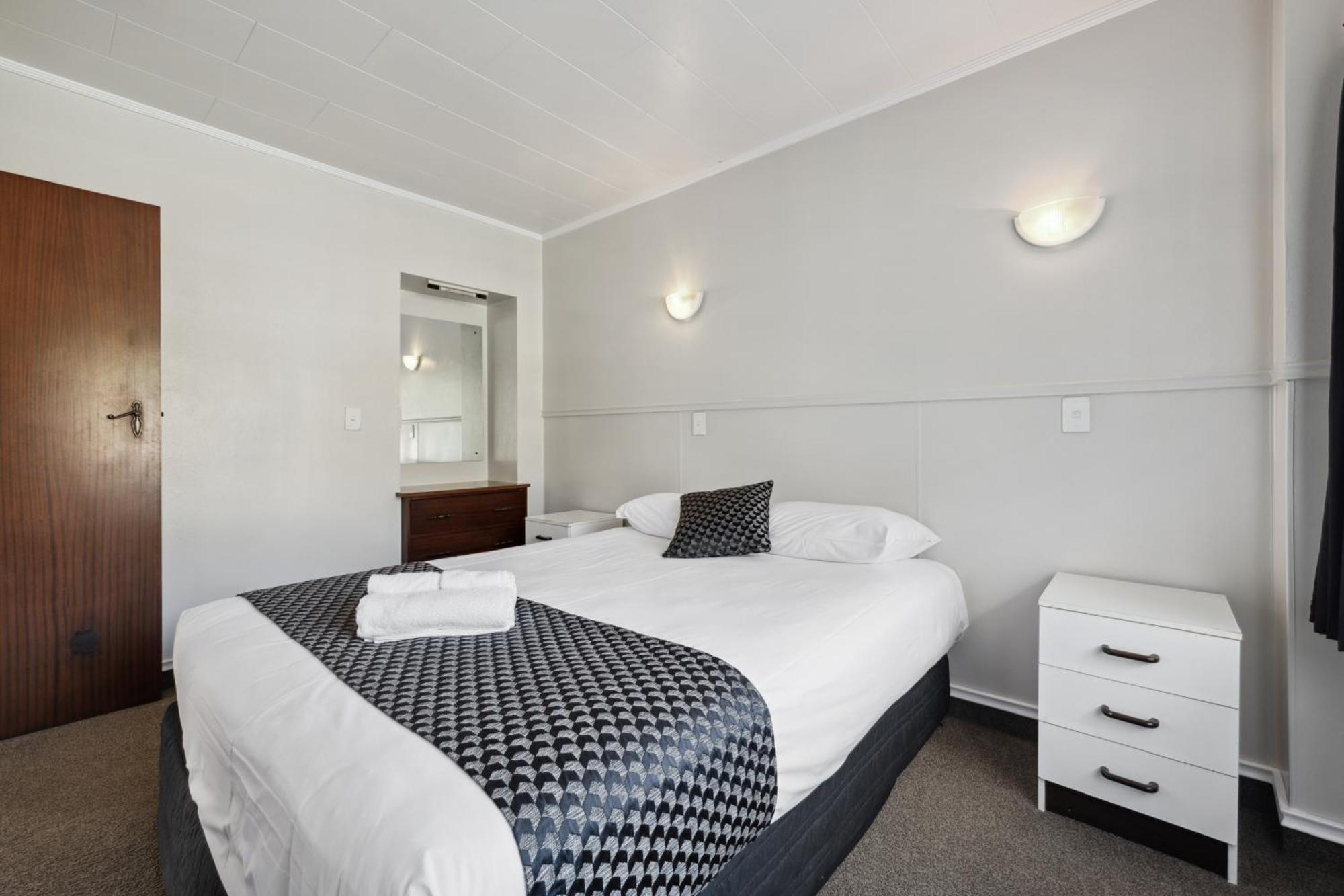 Flamingo Motel New Plymouth Bagian luar foto