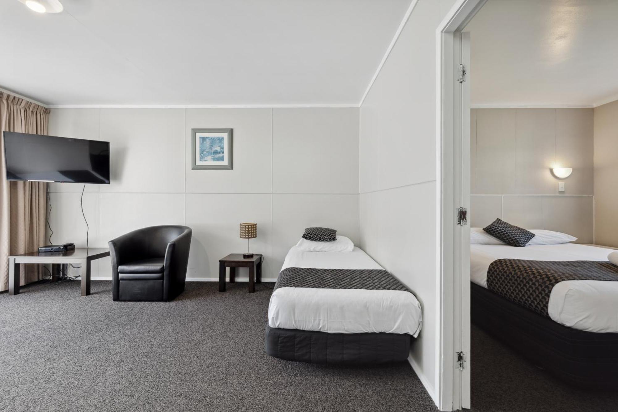 Flamingo Motel New Plymouth Bagian luar foto