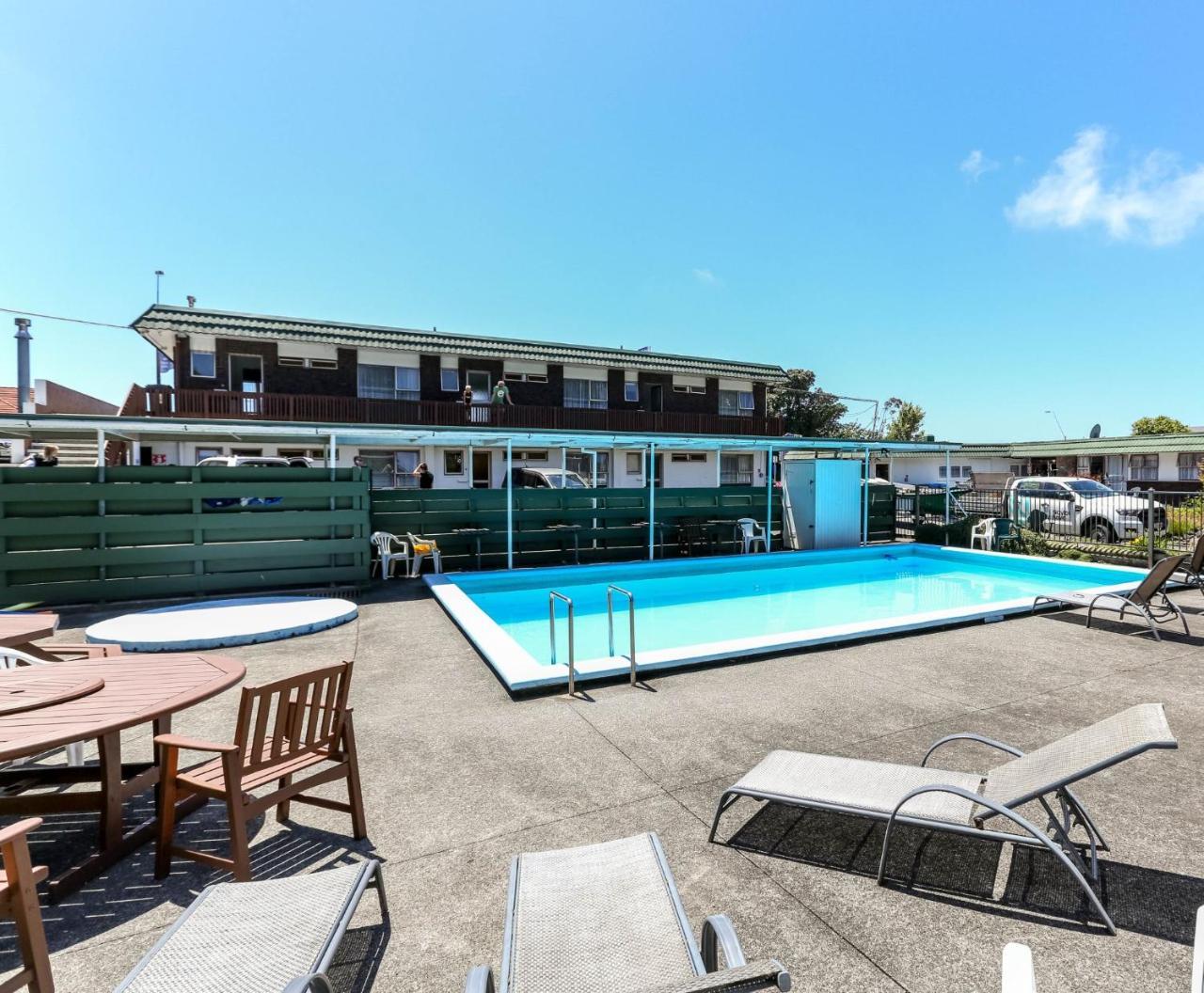 Flamingo Motel New Plymouth Bagian luar foto